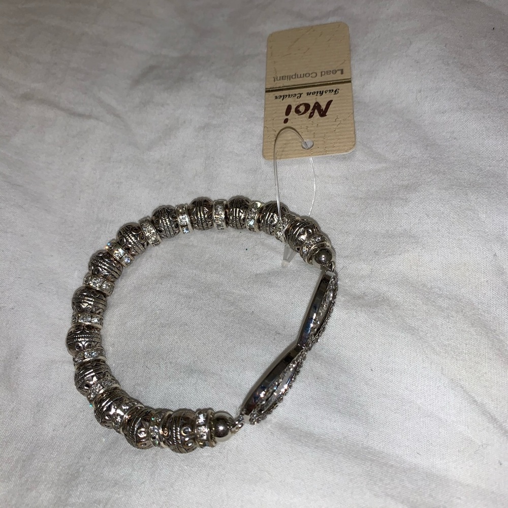 Infinity bracelet - Picture 2 of 3